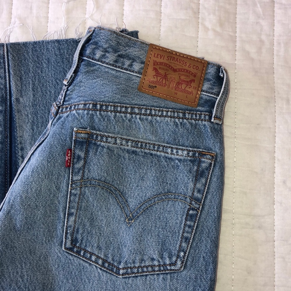 NWOT Unique 501 Levi’s - Picture 2 of 7